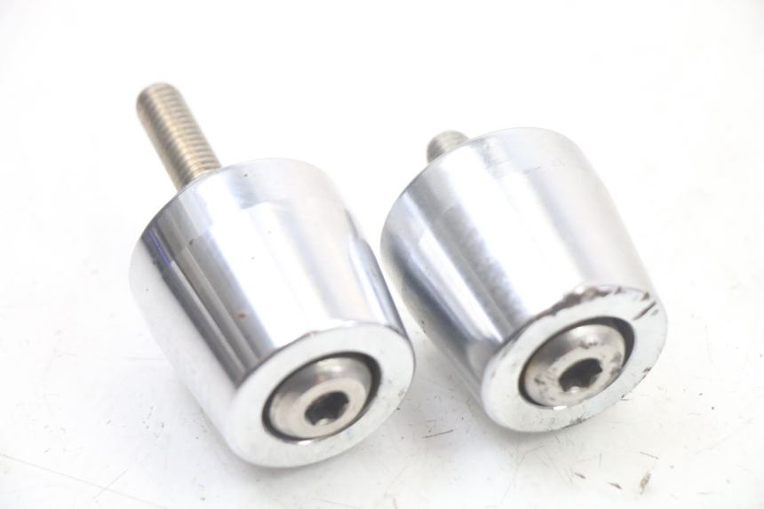 photo de Estremità del manubrio KYMCO XCITING 500 (2007 - 2010) - Zoom sullo stato d'uso