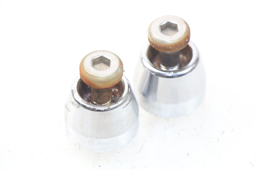 photo de Estremità del manubrio KYMCO LIKE 4T 50 (2009 - 2018) - Zoom sullo stato d'uso