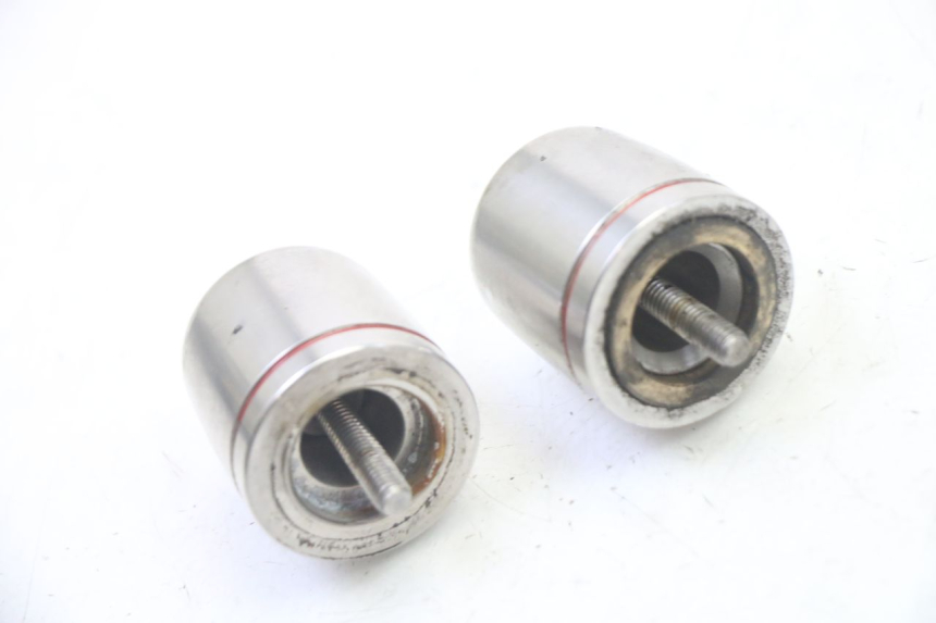 photo de Estremità del manubrio PIAGGIO MP3 RL 250 (2006 - 2010) - Primo piano tecnico