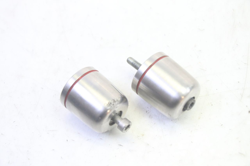 photo de Estremità del manubrio PIAGGIO MP3 RL 250 (2006 - 2010) - Zoom sullo stato d'uso