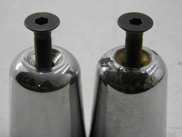 photo de Estremità del manubrio PIAGGIO XEVO - X EVO 125 (2010 - 2015) - Zoom sullo stato d'uso