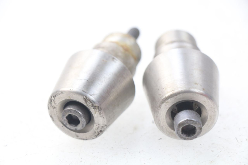 photo de Estremità del manubrio PEUGEOT SATELIS 300 (2012 - 2015) - Zoom sullo stato d'uso