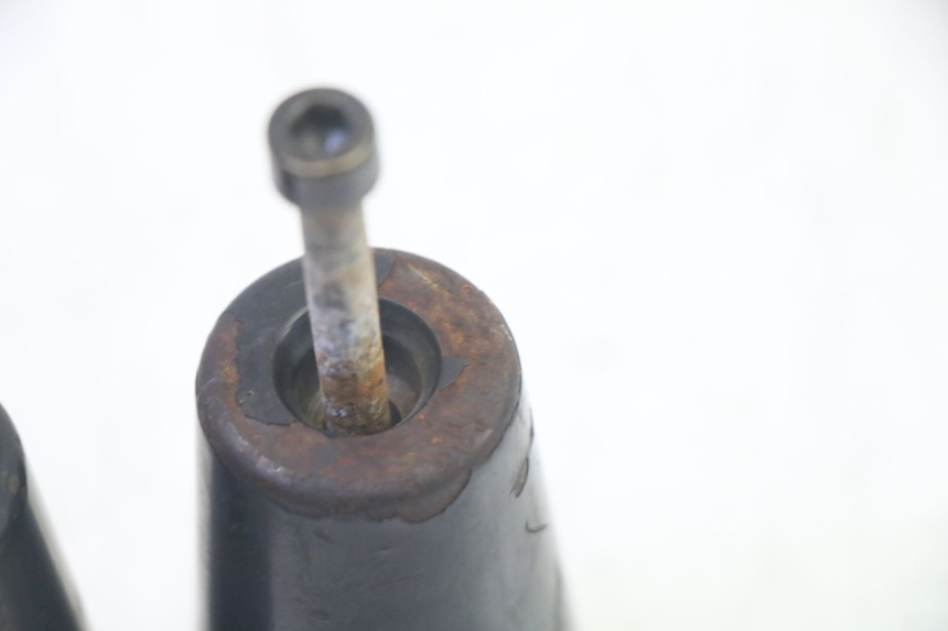 photo de TERMINALI MANUBRIO PEUGEOT TWEET PRO EFI 4T 50 (2021 - 2022) - Zoom sullo stato d'uso