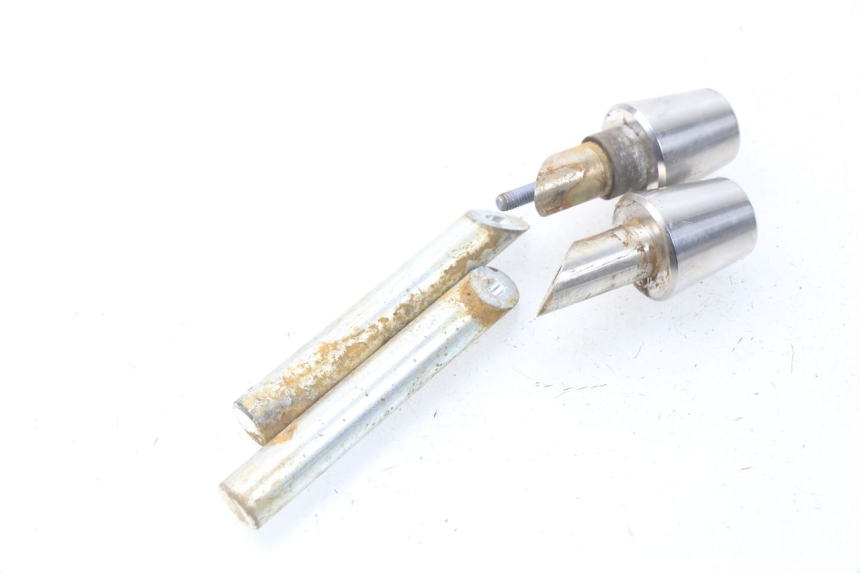 photo de Estremità del manubrio PEUGEOT TWEET 125 (2010 - 2017) - Zoom sullo stato d'uso