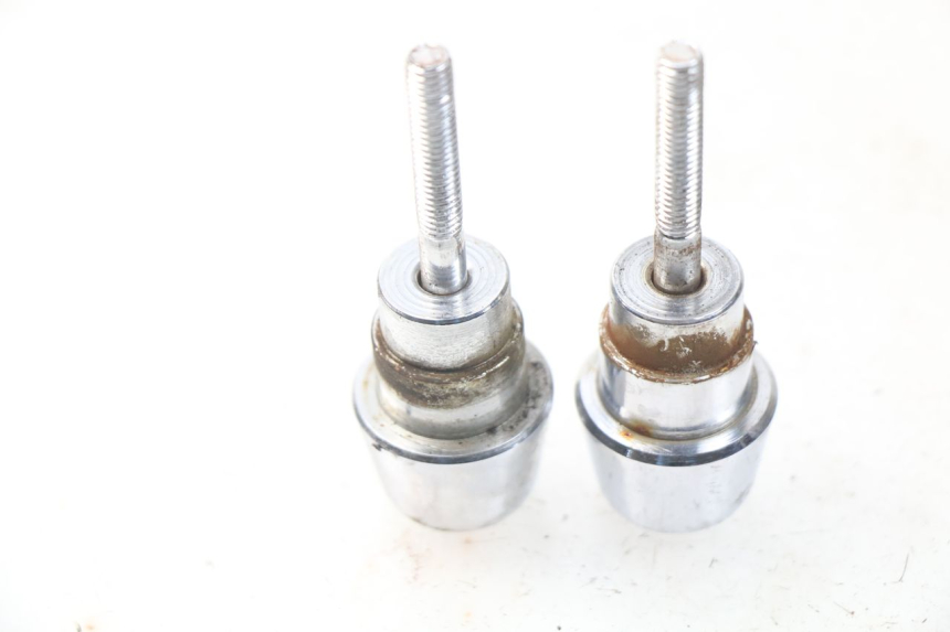 photo de Estremità del manubrio PEUGEOT VIVACITY NEW 4T 50 (2008 - 2017) - Dettaglio del componente