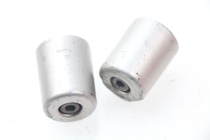 photo de PUNTA DEL MANUBRIO YAMAHA X-MAX XMAX 125 (2010 - 2013) - Zoom sullo stato d'uso