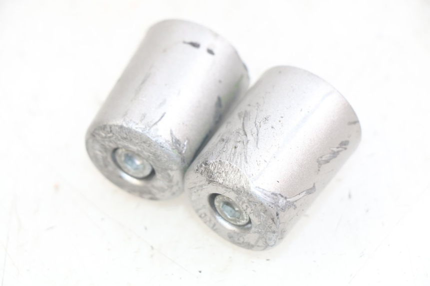 photo de PUNTA DEL MANUBRIO YAMAHA X-MAX XMAX 125 (2010 - 2013) - Zoom sullo stato d'uso