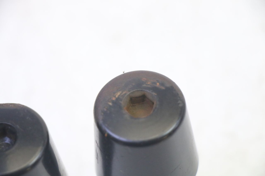 photo de PUNTA DEL MANUBRIO YAMAHA X-MAX XMAX 250 (2006 - 2009) - Zoom sullo stato d'uso