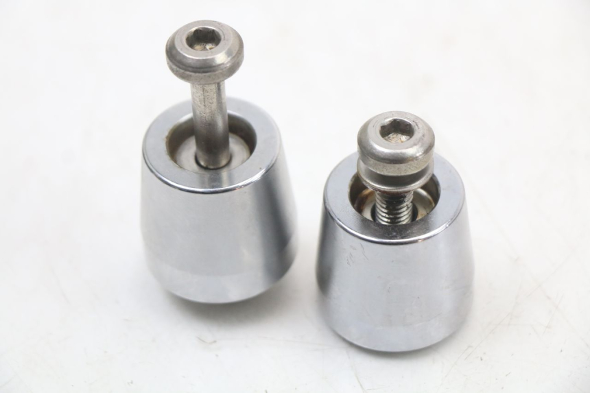 photo de Estremità del manubrio KYMCO XCITING 250 (2006 - 2009) - Zoom sullo stato d'uso