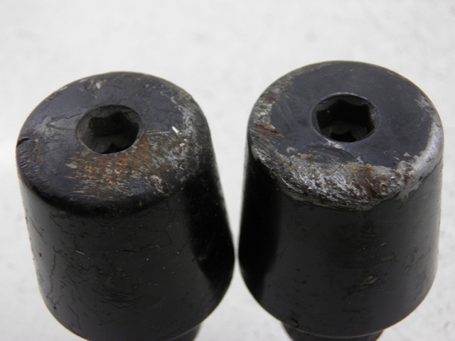 photo de Estremità del manubrio YAMAHA TDM 900 (2004 - 2006) - Dettaglio del componente