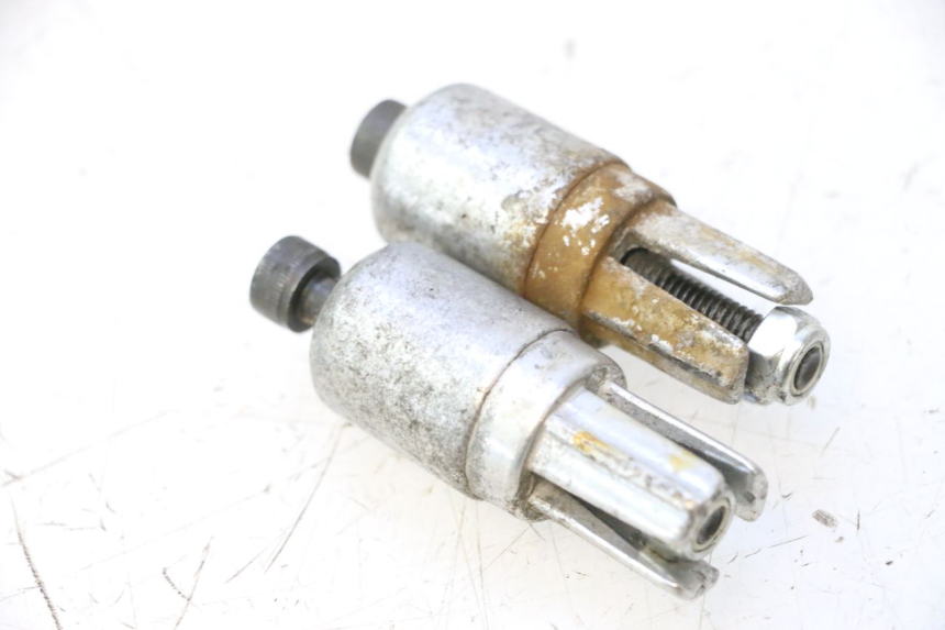 photo de PUNTA MANUBRIO YAMAHA YP MAJESTY 125 (2002 - 2006) - Dettaglio del componente
