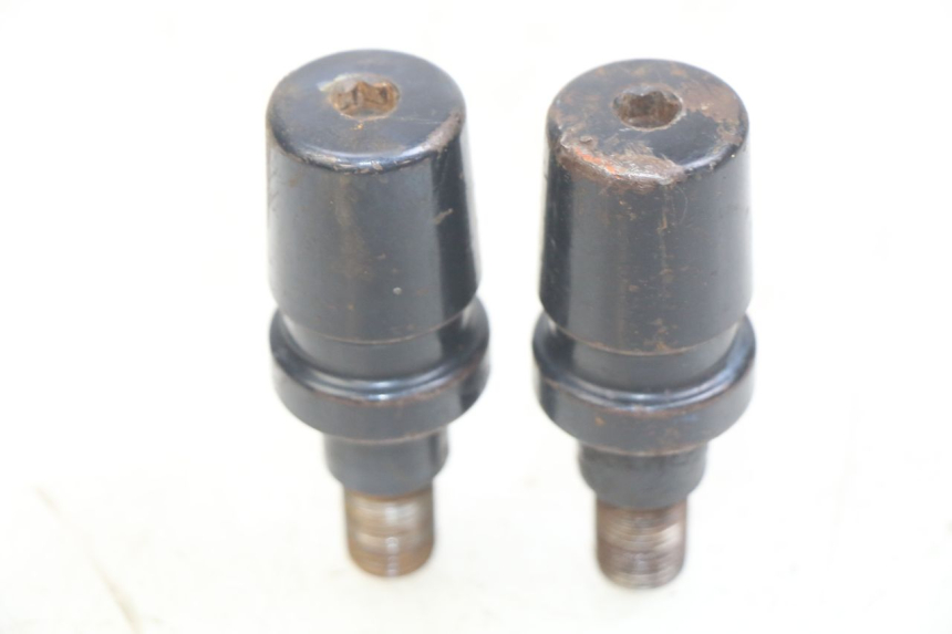 photo de PUNTA DEL MANUBRIO YAMAHA YZF R THUNDERCAT 600 (1996 - 2003) - Zoom sullo stato d'uso