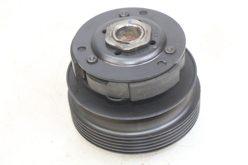 photo de FRIZIONE KYMCO AGILITY NAKED RENOUVO 2T 50 (2011 - 2018) - Dettagli dei punti di fissaggio