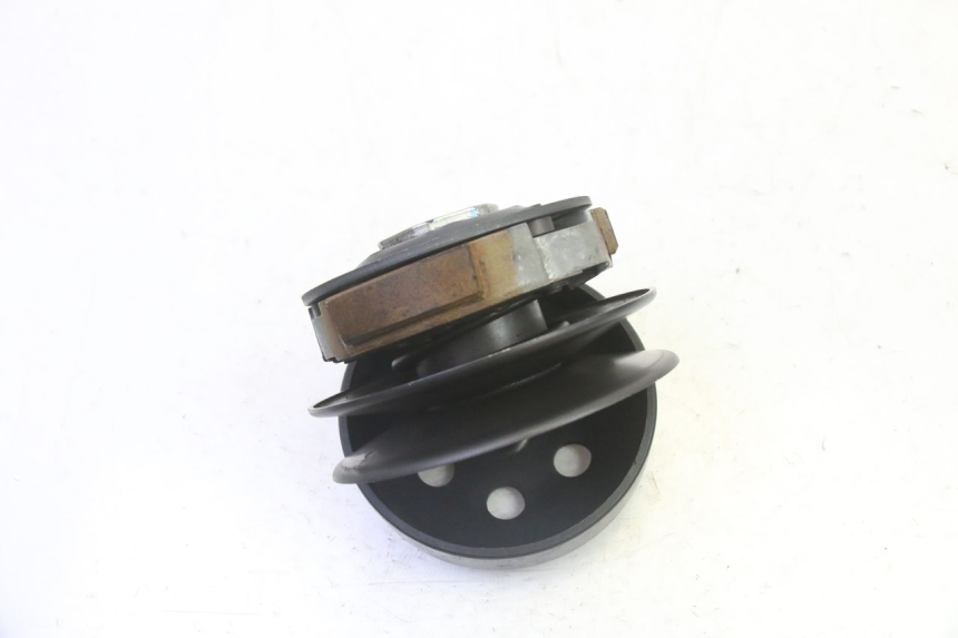 photo de FRIZIONE KYMCO AGILITY NAKED RENOUVO 2T 50 (2011 - 2018) - Altra angolazione