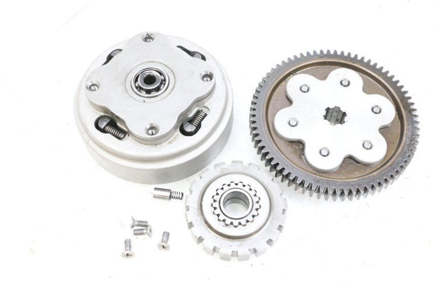 photo de FRIZIONE MAG POWER BOMBERS 4T 50 (2016 - 2026) - Primo piano tecnico