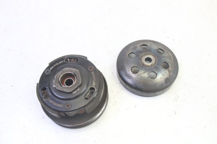 photo de FRIZIONE MBK BOOSTER SPIRIT 50 (2004 - 2017) - Primo piano tecnico