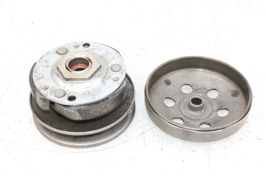 photo de FRIZIONE MBK BOOSTER SPIRIT NAKED 50 (2004 - 2017) - Dettagli dei punti di fissaggio