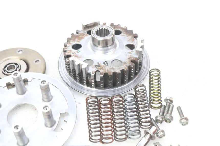 photo de FRIZIONE ROYAL ENFIELD BULLET CLASSIC 500 (2017 - 2020) - Primo piano ad alta risoluzione