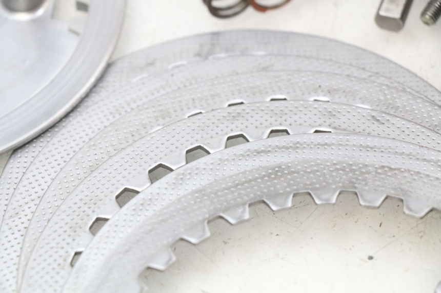 photo de FRIZIONE ROYAL ENFIELD BULLET CLASSIC 500 (2017 - 2020) - Ispezione visiva dettagliata