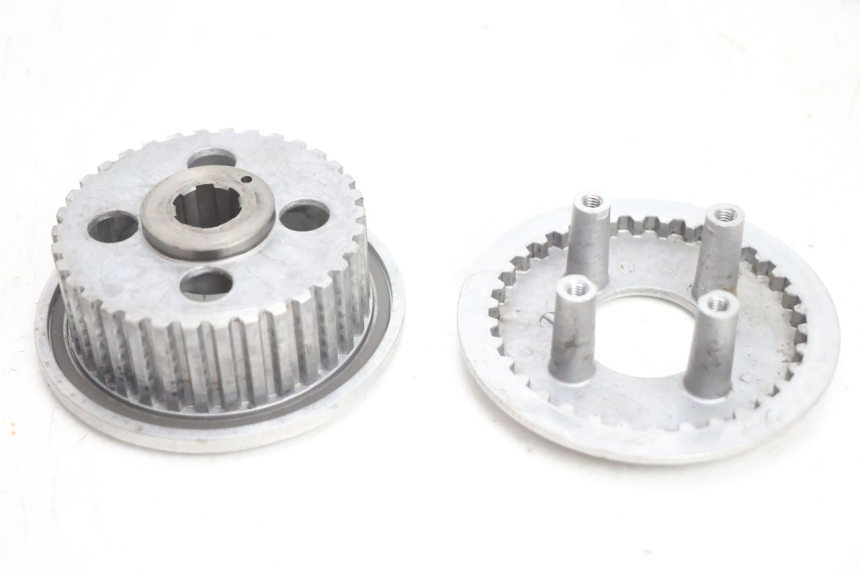 photo de FRIZIONE HONDA CB TWO FIFTY 250 (1991 - 2002) - Stato della superficie e materiale