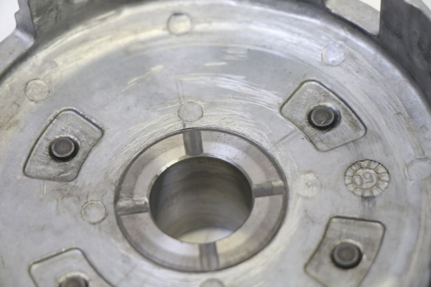 photo de FRIZIONE HONDA CBF 125 (2009 - 2015) - Altra angolazione