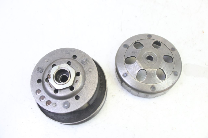 photo de FRIZIONE SYM CROX 4T 50 (2016 - 2023) - Altra angolazione