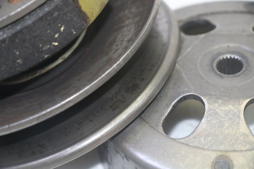 photo de FRIZIONE SYM CROX 4T 50 (2016 - 2023) - Dettagli dei punti di fissaggio