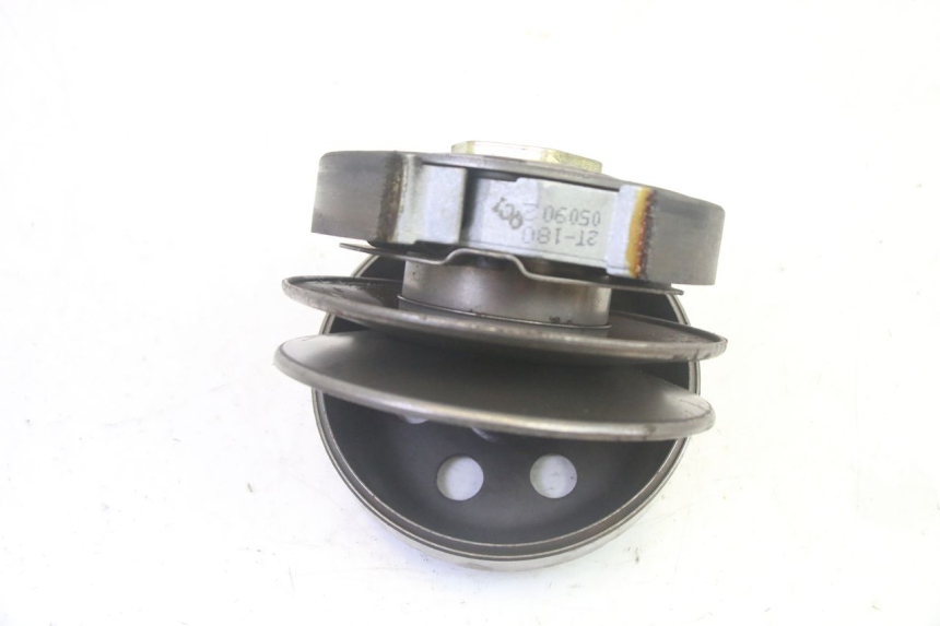 photo de FRIZIONE PEUGEOT ELYSEO 125 (1999 - 2004) - Altra angolazione