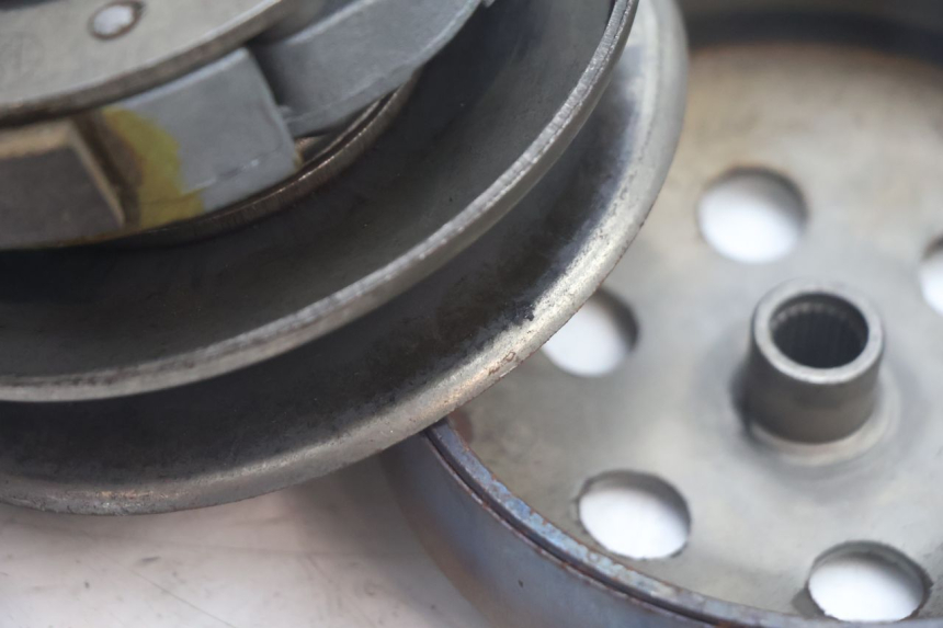photo de FRIZIONE JM MOTORS EVOLIS 4T 50 (2018 - 2022) - Zoom sullo stato d'uso
