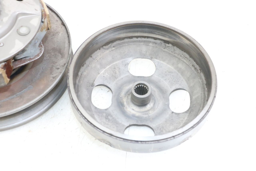 photo de FRIZIONE HONDA FES PANTHEON 2T 125 (1998 - 2002) - Primo piano tecnico