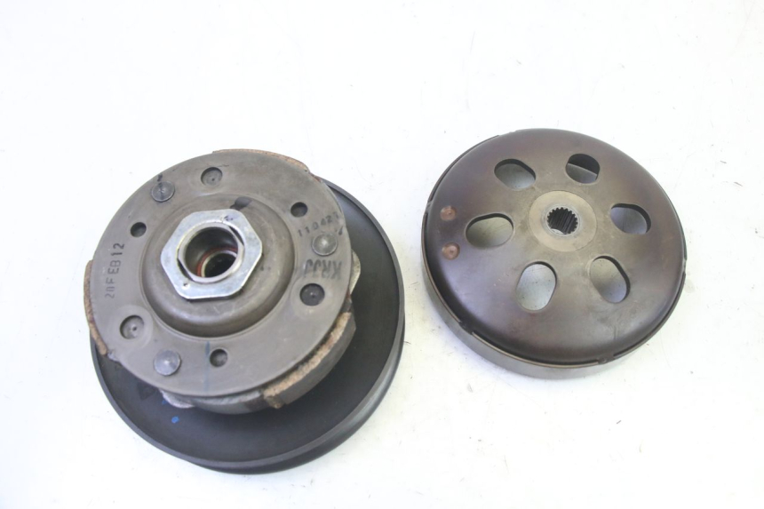 photo de FRIZIONE HONDA FES S-WING SWING ABS 125 (2007 - 2015) - Primo piano tecnico