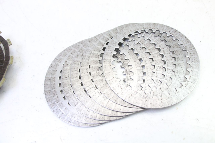 photo de FRIZIONE YAMAHA FJ 36Y 1100 (1984 - 1985) - Stato della superficie e materiale