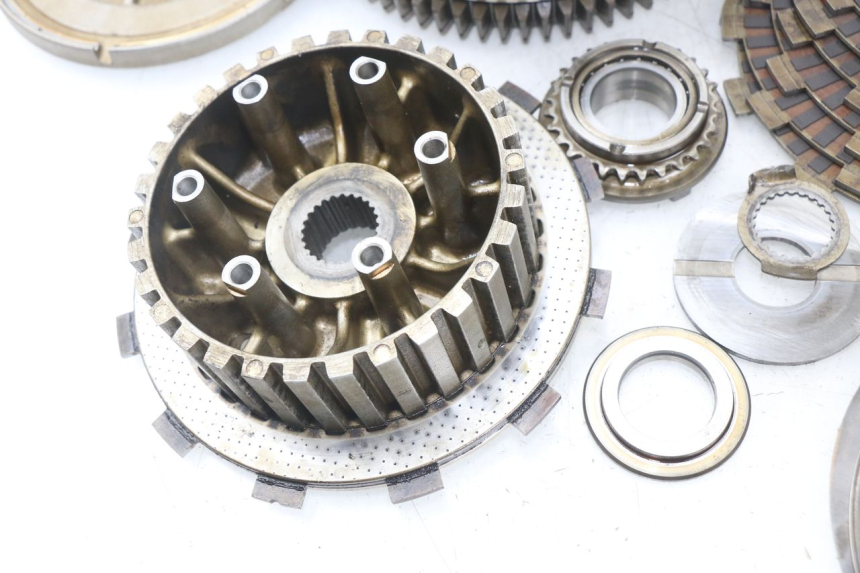 photo de FRIZIONE YAMAHA FJR ABS 1300 (2006 - 2012) - Stato della superficie e materiale