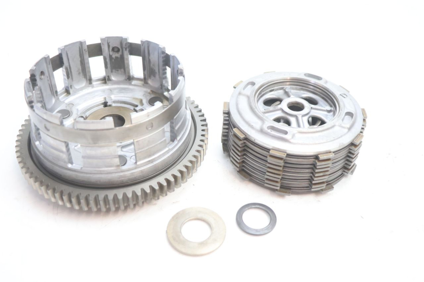 photo de FRIZIONE SUZUKI GSF N BANDIT 1200 (2001 - 2005) - Dettaglio del componente
