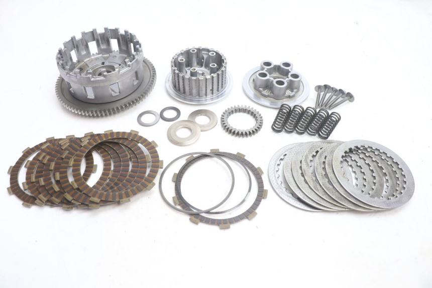 photo de FRIZIONE SUZUKI GSR 600 (2005 - 2012) - Vista principale