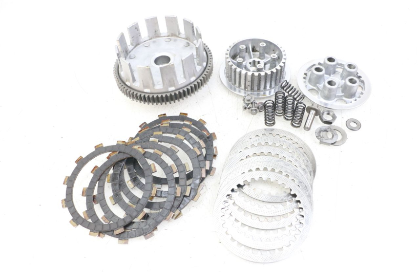 photo de FRIZIONE SUZUKI GSX E 250 (1982 - 1983) - Vista principale