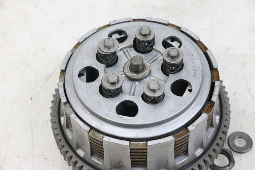 photo de FRIZIONE SUZUKI GSX E 250 (1982 - 1983) - Zoom sullo stato d'uso