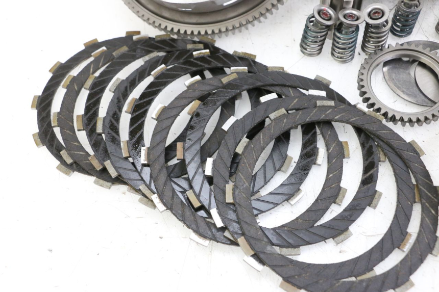 photo de FRIZIONE KAWASAKI GTR 1000 (1994 - 2004) - Zoom sui componenti