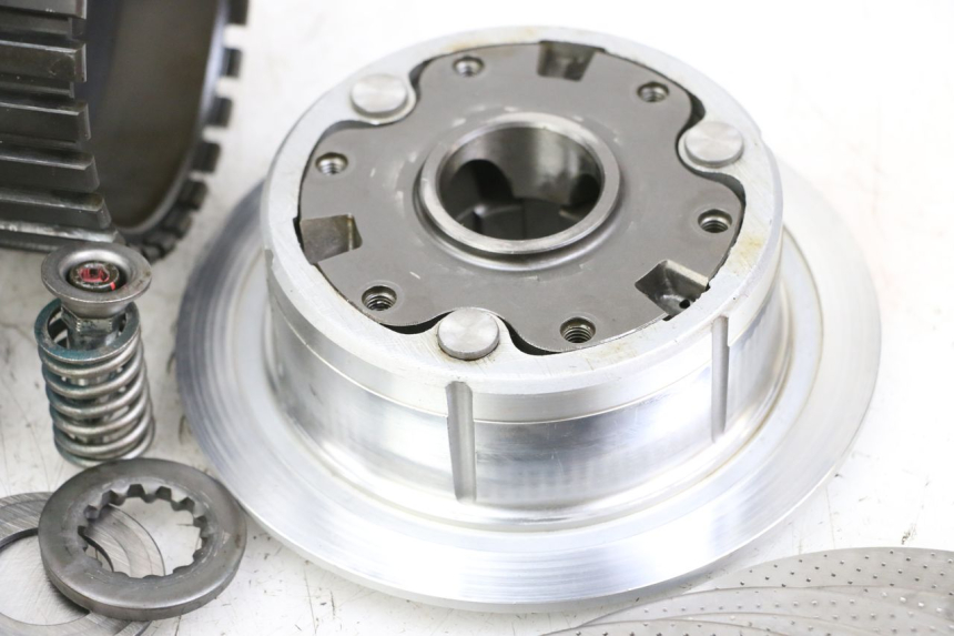 photo de FRIZIONE KAWASAKI GTR 1000 (1994 - 2004) - Foto prodotto supplementare