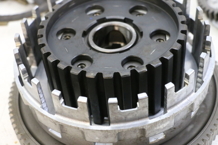 photo de FRIZIONE KAWASAKI GTR 1000 (1994 - 2004) - Primo piano tecnico