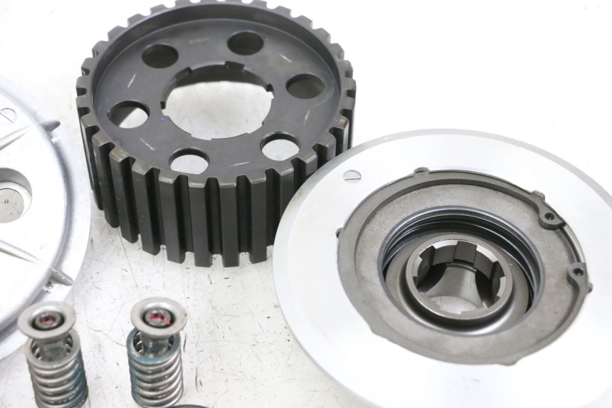 photo de FRIZIONE KAWASAKI GTR 1000 (1994 - 2004) - Ricambio usato controllato