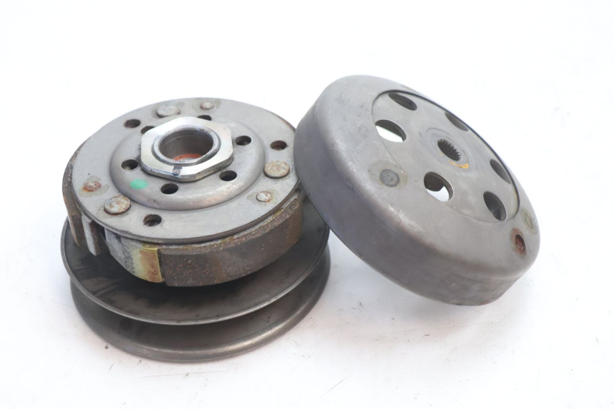 photo de FRIZIONE PEUGEOT KISBEE 2T 50 (2010 - 2017) - Altra angolazione