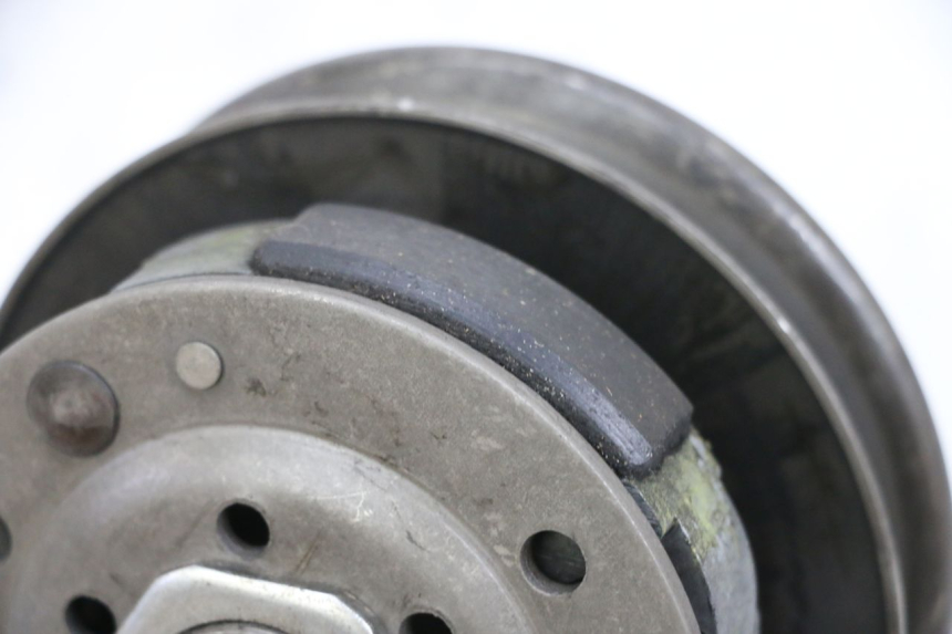 photo de FRIZIONE PEUGEOT KISBEE 4T 50 (2010 - 2017) - Altra vista dell'articolo