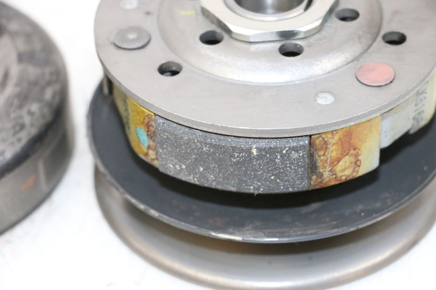 photo de FRIZIONE PEUGEOT KISBEE 4T 50 (2018 - 2022) - Dettaglio del componente