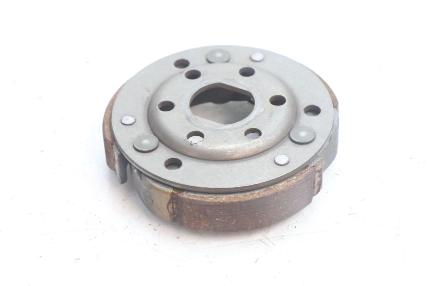 photo de FRIZIONE PEUGEOT KISBEE 4T 50 (2010 - 2017) - Dettaglio del componente