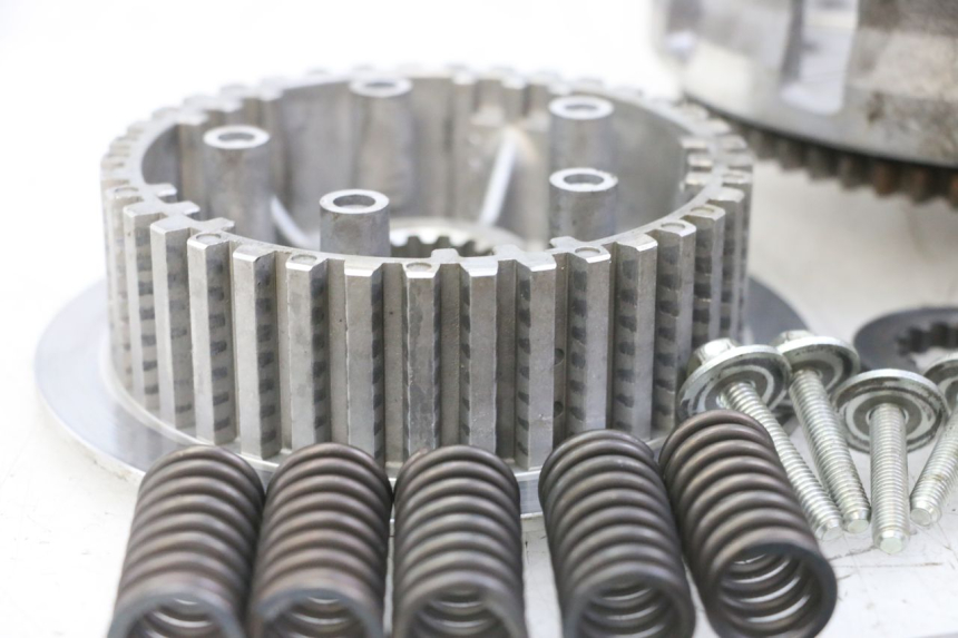 photo de FRIZIONE KAWASAKI KX F KXF 450 (2009 - 2011) - Zoom sullo stato d'uso