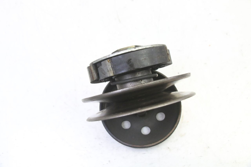 photo de Frizione PIAGGIO LIBERTY 4T 50 (2009 - 2015) - Altra angolazione