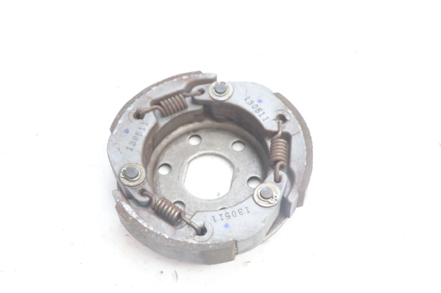 photo de FRIZIONE PEUGEOT LUDIX PRO 2T 50 (2010 - 2017) - Altra angolazione