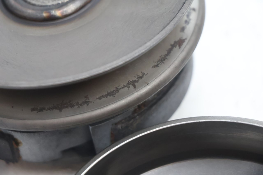 photo de FRIZIONE PEUGEOT LUDIX SNAKE 2T 50 (2004 - 2014) - Dettagli dei punti di fissaggio