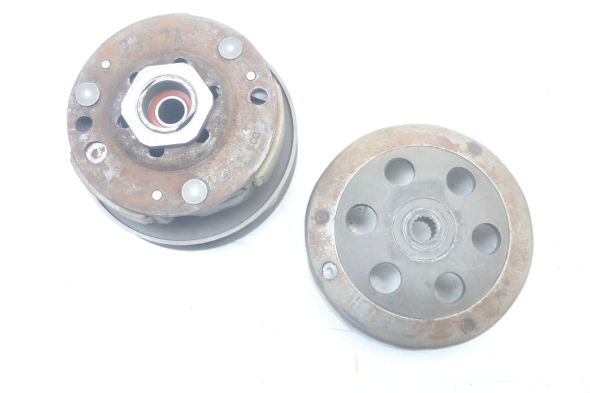 photo de FRIZIONE MBK MACH G AC 50 (2002 - 2014) - Primo piano tecnico